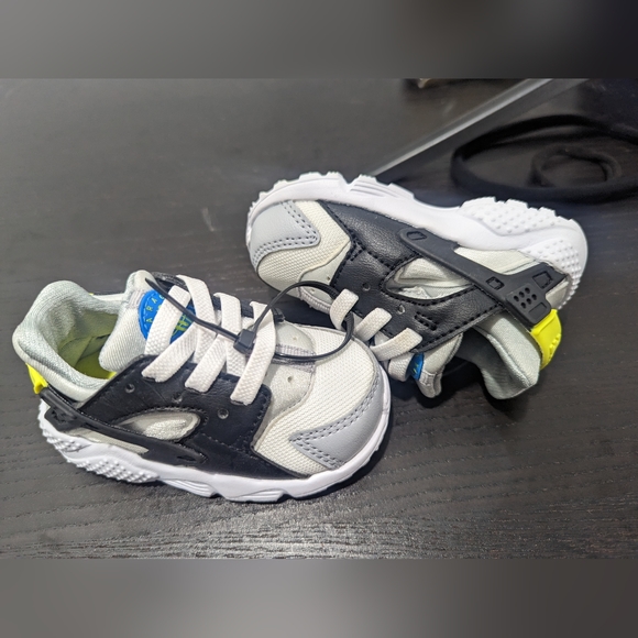 *NWOT* Baby (Infant) Nike Huarache Run Shoes - Picture 7 of 7